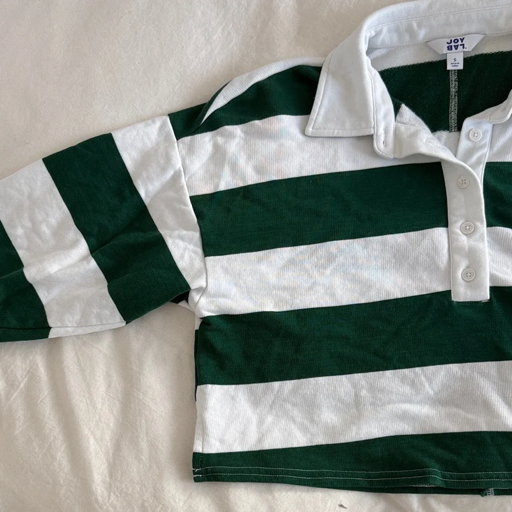 JoyLab Green and White Striped Crop Top - Picture 5 of 5